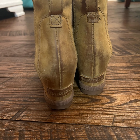 BRAND NEW Sorel wedge booties - Picture 3 of 3